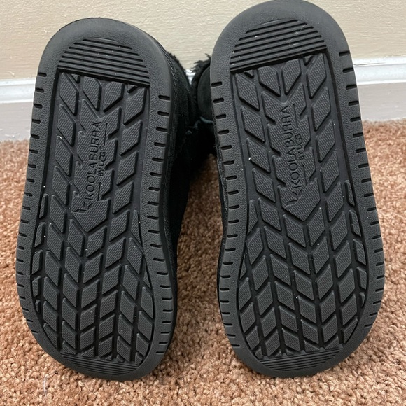 Koolaburra size 13 (big kids) boots - Picture 3 of 8
